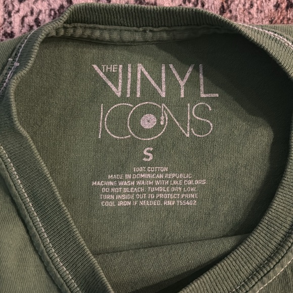 Vintage Tee - Picture 3 of 3